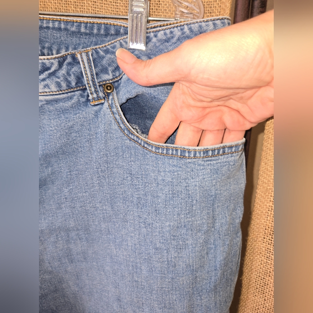 Women's Chadwicks Floral Embroidered 5 Pocket Jeans Size 16 - Picture 4 of 11